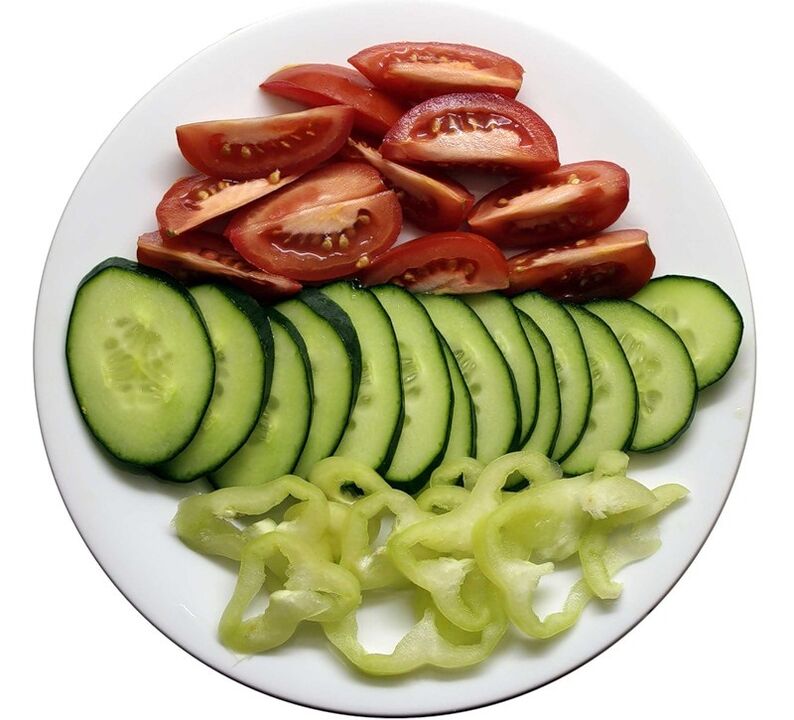 a plate of vegetables for gastritis